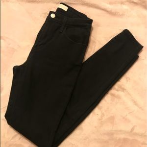 Levi’s Black skinny leg jeans